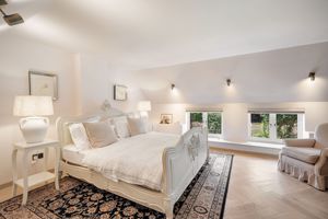 Generous guest bedroom with en-suite shower-room- click for photo gallery